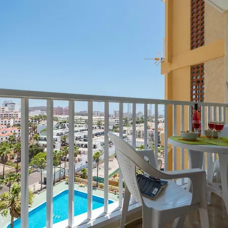 Daire Y7f.in Playa Las Americas,wifi,terrace,pool View Playa de las Américas