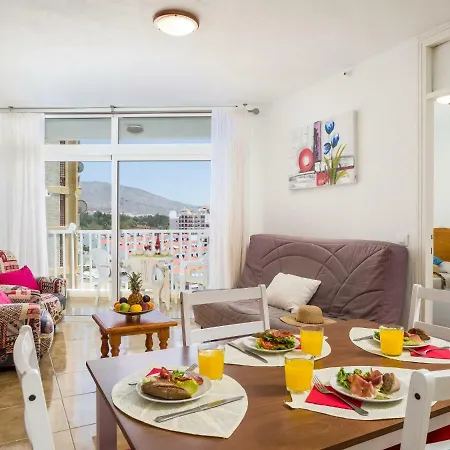 Y7f.in Playa Las Americas,wifi,terrace,pool View * Playa de las Américas